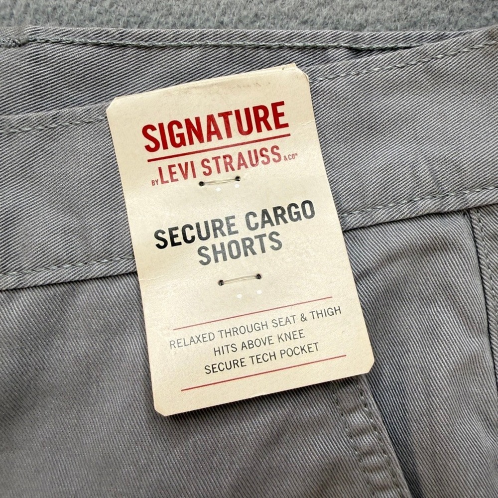 Levi Signature Cargo Shorts Relaxed Size 44 (FIT 45) Gray Utility Workwear NWT - Picture 10 of 15